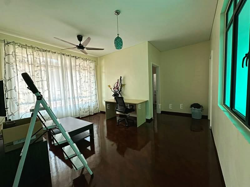 Semi-Detached House for Rent in Klang (Selangor) - Michelle Tee - Study - PropertyGuru.com.my