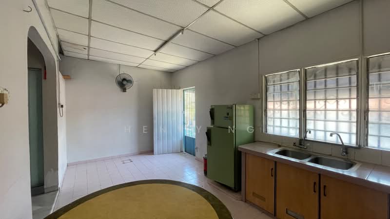 Taman Ria Jaya untuk Untuk Dijual - RM 260,000, Feb 2026 - Kitchen - PropertyGuru.com.my