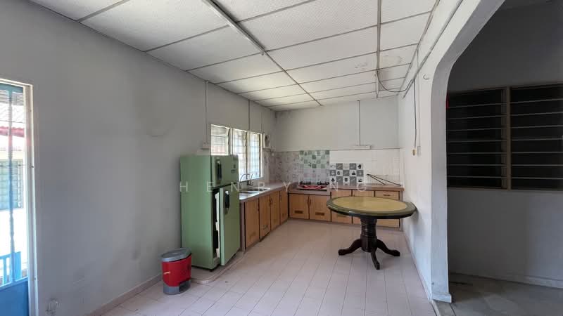 Taman Ria Jaya untuk Untuk Dijual - RM 260,000, Feb 2026 - Kitchen - PropertyGuru.com.my