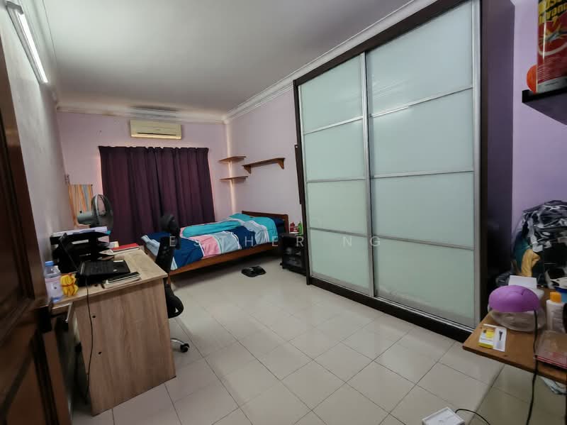 2-storey Terraced House for Sale in Taman Maznah (Klang) - Esther Ng - Bedroom - PropertyGuru.com.my