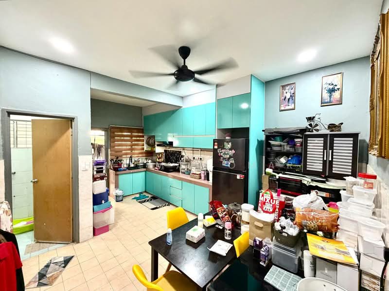 [22x75 - Renovated] 2 Storey (Blok 3) Bandar Tasik Puteri Rawang untuk Untuk Dijual - RM 420,000, Mac 2026 - Kitchen - PropertyGuru.com.my