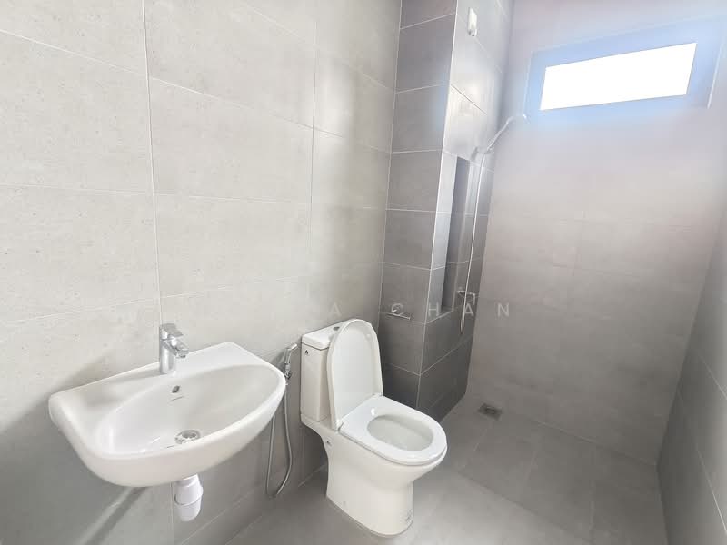 2-storey Terraced House for Sale in Sierra Ukay (Ampang) - Hetha Chan - Bathroom - PropertyGuru.com.my
