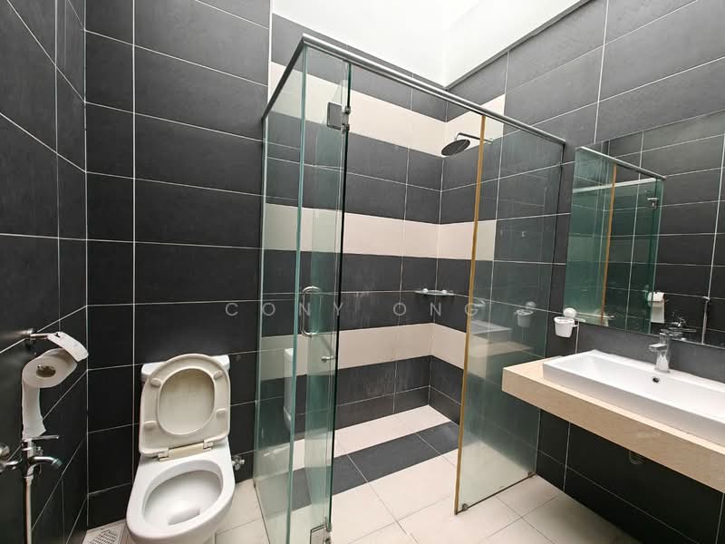 Semi-Detached House for Sale in Bukit Indah (Iskandar Puteri (Nusajaya)) - Cony Ong - Bathroom - PropertyGuru.com.my