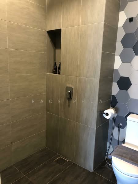 Ceylonz Suites untuk Untuk Dijual - RM 888,000, Feb 2026 - Bathroom - PropertyGuru.com.my
