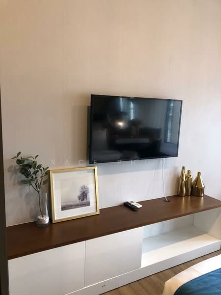 Ceylonz Suites untuk Untuk Dijual - RM 888,000, Feb 2026 - Living Room - PropertyGuru.com.my