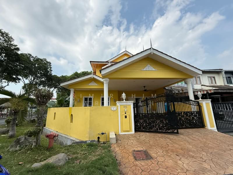 2-storey Terraced House for Sale in Taman Sri Andalas (Klang) - AimiRahim Hartanah - Exterior - PropertyGuru.com.my