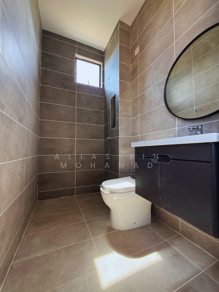 Bungalow for Sale in Kampung Tok Jembal (Kuala Nerus) - Alias Bin Mohamad - Bathroom - PropertyGuru.com.my