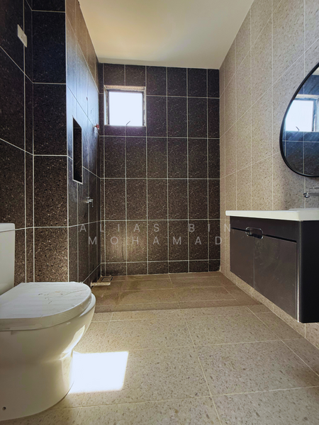 Bungalow for Sale in Kampung Tok Jembal (Kuala Nerus) - Alias Bin Mohamad - Bathroom - PropertyGuru.com.my