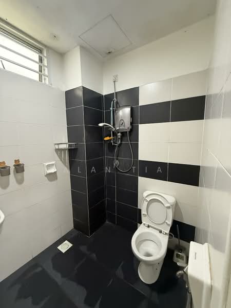 Apartment for Rent at The Twin Residences - Alan Tia - Bathroom - PropertyGuru.com.my
