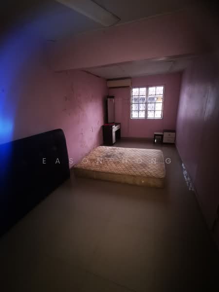 2-storey Terraced House for Rent in Taman Serdang Raya (Seri Kembangan) - Eason Hong - Bedroom - PropertyGuru.com.my
