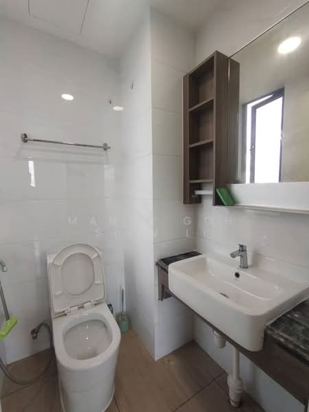 Service Residence for Rent at Country Garden Central Park - Mandy Goh Siew Li - Bathroom - PropertyGuru.com.my