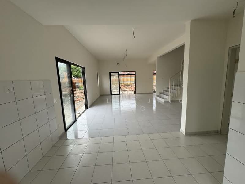 Rumah Teres 2 Tingkat untuk Dijual di Pekan Meru (Kapar) - Kent Lee Jing Guang - Living Room - PropertyGuru.com.my