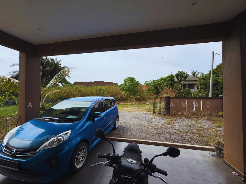 Semi-Detached House for Sale in Alur Limbat (Terengganu) - Alias Bin Mohamad - Exterior - PropertyGuru.com.my