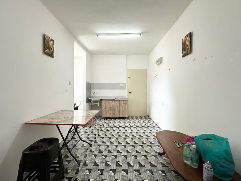 Apartment for Sale at Idaman Selasih - Elaine Lee - Kitchen - PropertyGuru.com.my