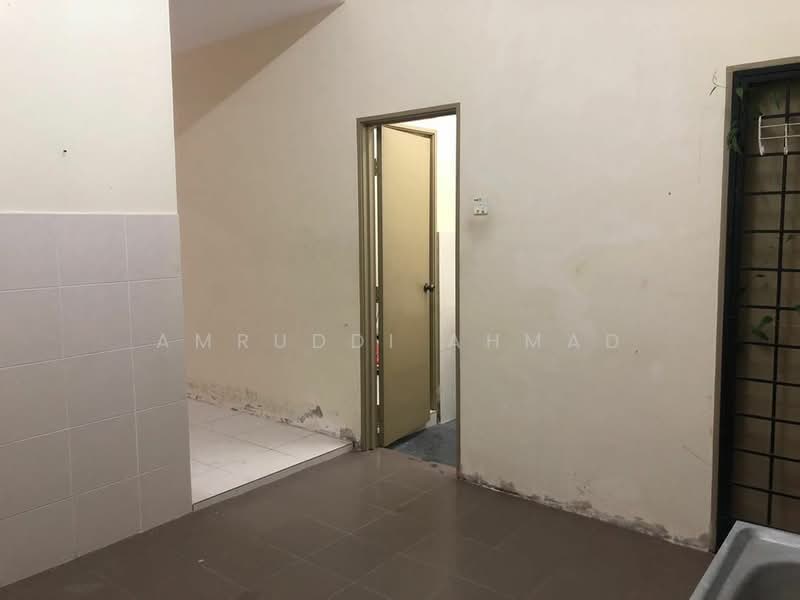 2-storey Terraced House for Rent in Taman Jasper Jaya (Seremban) - Amruddi Ahmad - Interior - PropertyGuru.com.my