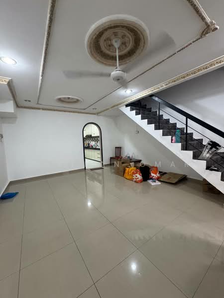 2-storey Terraced House for Sale in Setapak (Kuala Lumpur) - Hazeman Omar - Living Room - PropertyGuru.com.my
