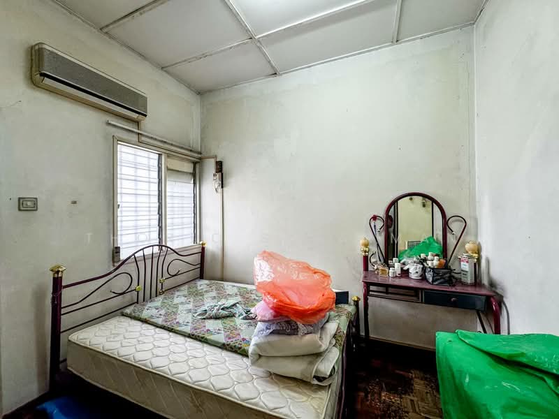 Taman Indah Perdana untuk Untuk Dijual - RM 550,000, Mac 2026 - Bedroom - PropertyGuru.com.my