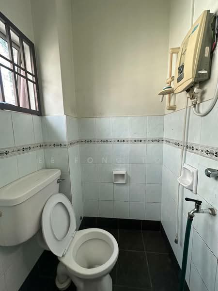 2-storey Terraced House for Sale in Bukit Indah (Iskandar Puteri (Nusajaya)) - Ee Fong Toh - Bathroom - PropertyGuru.com.my