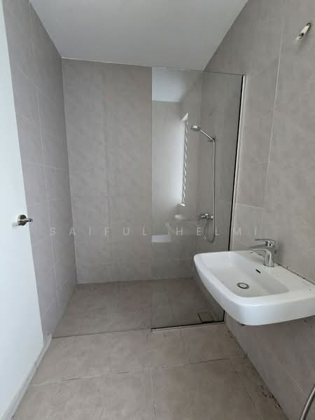 Semi-Detached House for Sale in Shah Alam (Selangor) - SAIFUL HELMI - Bathroom - PropertyGuru.com.my