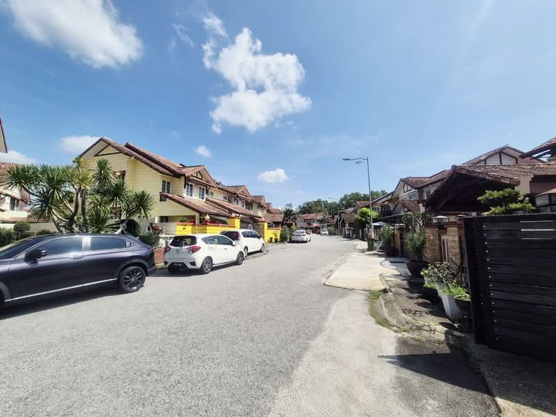 Semi-Detached House for Sale in Bandar Tun Hussein Onn (Cheras) - Rafedah Binti Abdul Aziz - Exterior - PropertyGuru.com.my