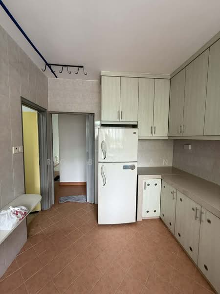Apartment for Rent at Bayu Puteri 1 - Robbie Tan - Kitchen - PropertyGuru.com.my