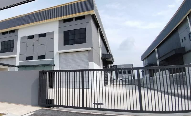 Semi-D Factory for Rent in Kampung Bukit Kapar (Kapar) - Elwin Chok - Exterior - PropertyGuru.com.my