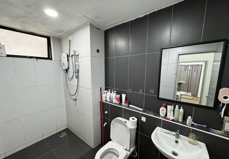 Service Residence for Rent at The Garden Residences - Davin Tan - Bathroom - PropertyGuru.com.my
