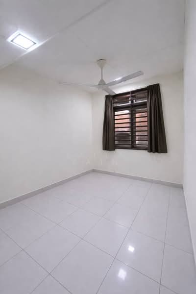 Taman Salak Perdana untuk Untuk Disewa - RM 1,400 /bulan, Mac 2026 - Interior - PropertyGuru.com.my