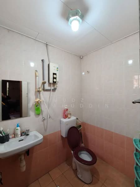 Jalan Komoditi Seksyen 23 Shah Alam untuk Untuk Dijual - RM 730,000, Mac 2026 - Bathroom - PropertyGuru.com.my