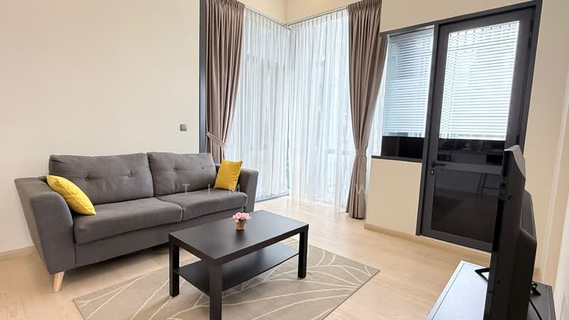 Service Residence for Rent at Star Residences One - Tim Siow - Living Room - PropertyGuru.com.my