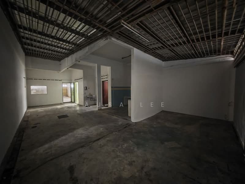 Shop for Rent in Taman Sentosa (Johor Bahru) - Sausa Lee - Interior - PropertyGuru.com.my