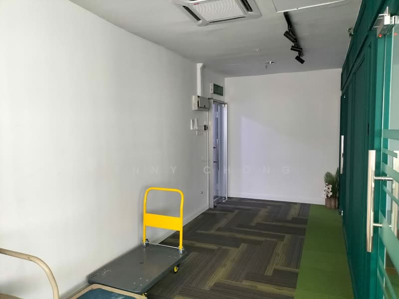 Office for Sale in Bandar Sri Damansara (Selangor) - Kenny Chong - Corridor - PropertyGuru.com.my