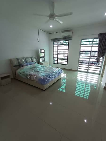 2-storey Terraced House for Rent in Bandar Sri Sendayan (Negeri Sembilan) - Ken Tham - Bedroom - PropertyGuru.com.my