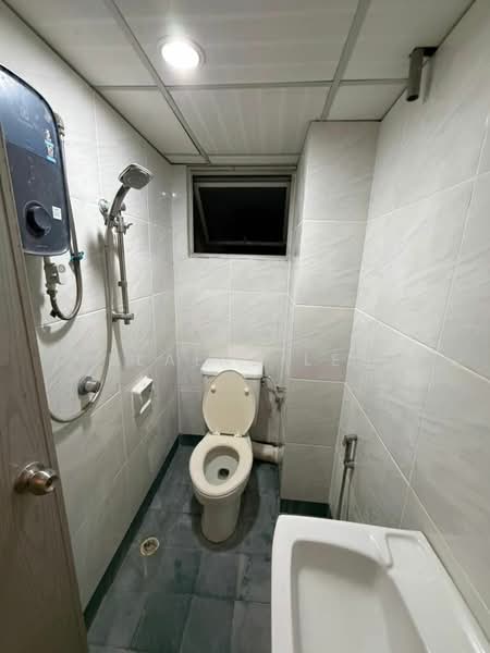 Condominium for Sale at N-Park Condominium - Elaine Lee - Bathroom - PropertyGuru.com.my