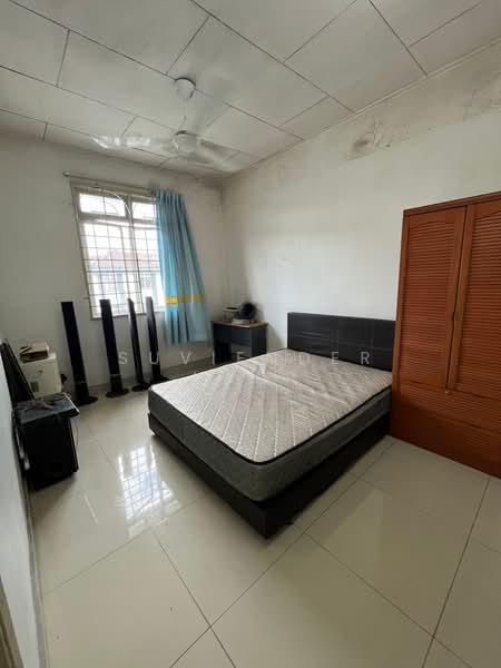 Apartment for Sale at Subang Perdana Goodyear Court 6 - Suviender Kaur - Bedroom - PropertyGuru.com.my