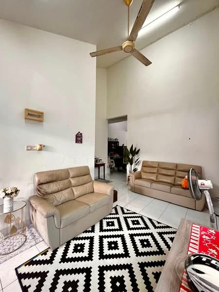 1-storey Terraced House for Sale in Taman Abad (Johor Bahru) - Jeff Lee - Living Room - PropertyGuru.com.my