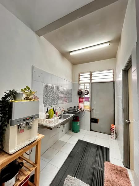 1-storey Terraced House for Sale in Taman Abad (Johor Bahru) - Jeff Lee - Kitchen - PropertyGuru.com.my
