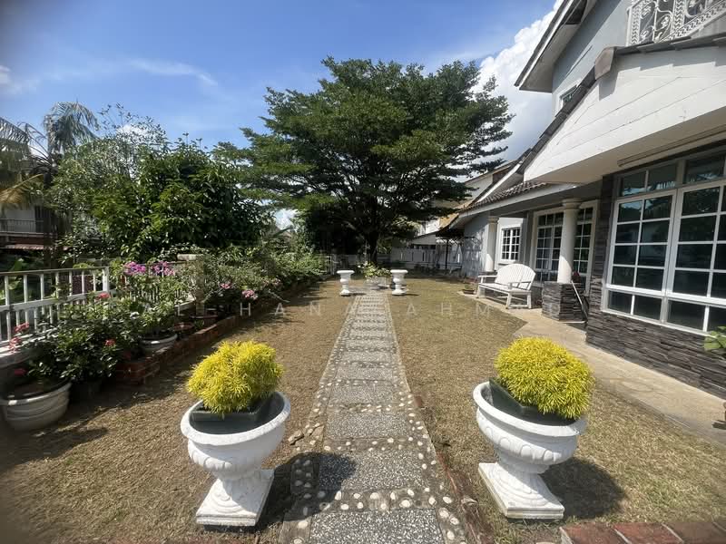 Semi-Detached House for Sale in Rawang (Selangor) - Al-Hana Ahmad - Exterior - PropertyGuru.com.my