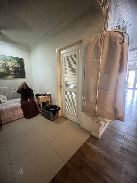 Semi-Detached House for Sale in Rawang (Selangor) - Al-Hana Ahmad - Bedroom - PropertyGuru.com.my