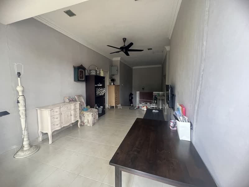 Semi-Detached House for Sale in Rawang (Selangor) - Al-Hana Ahmad - Living Room - PropertyGuru.com.my