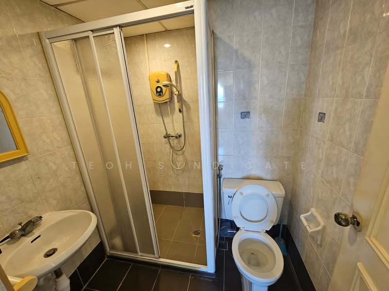 Condominium for Rent at Gold Coast Resort Condominium - Teoh Syndicate - Bathroom - PropertyGuru.com.my
