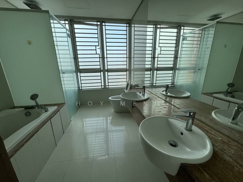 Central Park condominium untuk Untuk Disewa - RM 3,500 /bulan, Feb 2026 - Bathroom - PropertyGuru.com.my