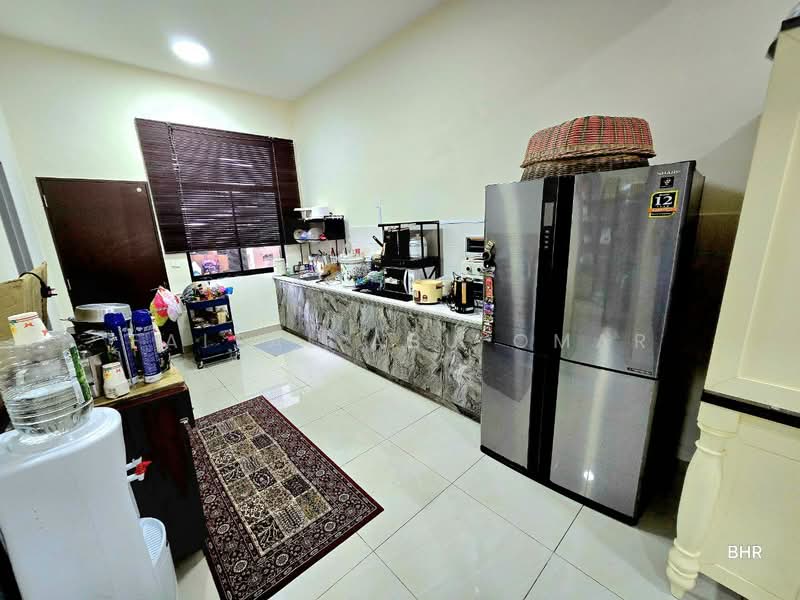 2.5-storey Terraced House for Sale in Bangi (Selangor) - Faisal Abu Omar - Kitchen - PropertyGuru.com.my