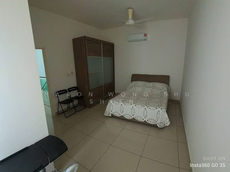 Cluster House for Sale in Taman Seri Austin (Tebrau) - Sharon Wong Shu Shien - Bedroom - PropertyGuru.com.my