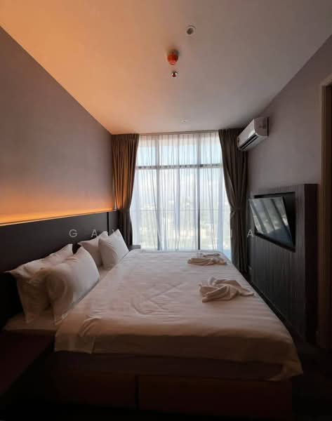 Service Residence for Sale at The Shore - Gavin Chia - Bedroom - PropertyGuru.com.my