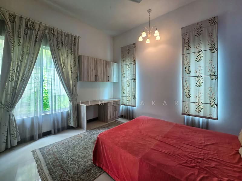 Bungalow for Sale in Setia Eco Park (Setia Alam) - Zulhilmi Zakaria - Bedroom - PropertyGuru.com.my