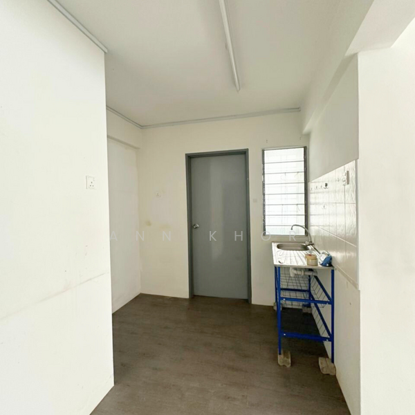 Apartment for Sale at Pangsapuri Suria 1 Batu Kawan - Ann Khor - Kitchen - PropertyGuru.com.my