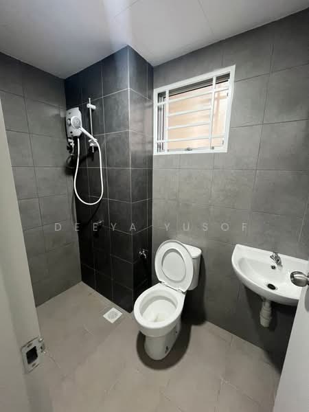 Residensi Sateria untuk Untuk Disewa - RM 1,400 /bulan, Feb 2026 - PropertyGuru.com.my