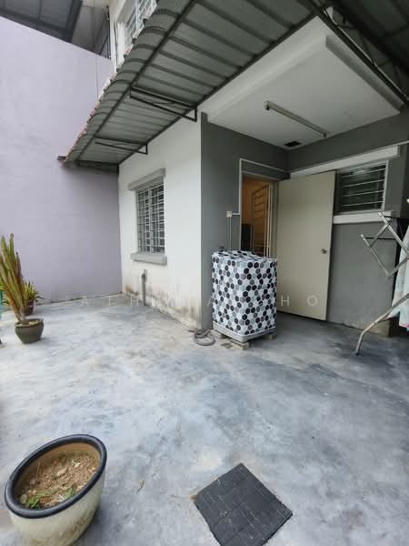 The Linea @ Enstek untuk Untuk Dijual - RM 470,000, Mac 2026 - Exterior - PropertyGuru.com.my