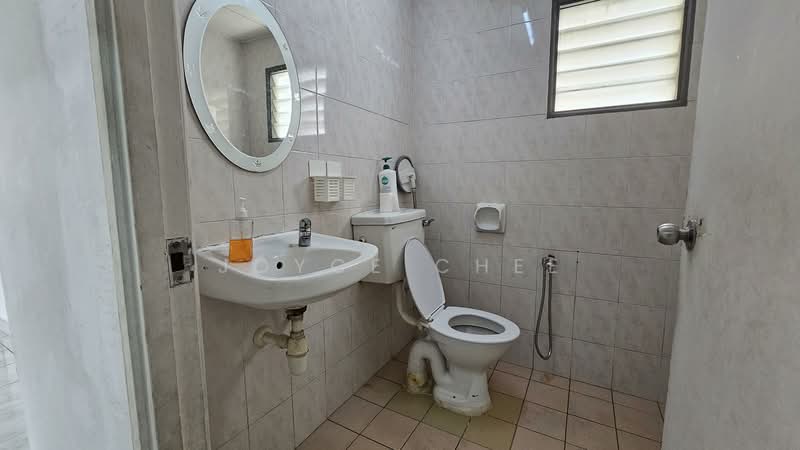 Kondominium untuk Disewa di Paradesa Tropica - Joyce Chee - Bathroom - PropertyGuru.com.my